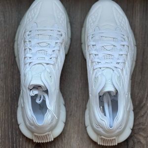 Reebok Zig Kinetica size 8